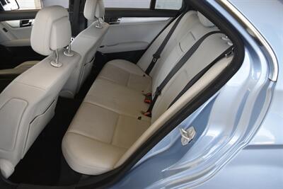 2011 Mercedes-Benz C 300 LUXURY LTHR ROOF 49K ORIG MILES FRESH TRADE   - Photo 35 - Stafford, TX 77477