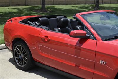 2010 Ford Mustang GT PREMIUM AUTO CONV LTHR 46K LOW MILES CLEAN   - Photo 8 - Stafford, TX 77477