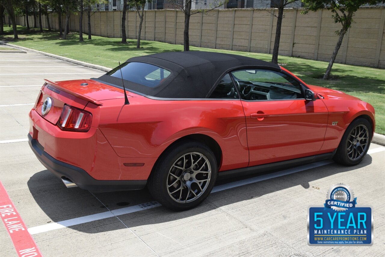 2010 Ford Mustang GT Premium's photo