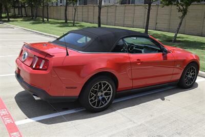 2010 Ford Mustang GT PREMIUM AUTO CONV LTHR 46K LOW MILES CLEAN   - Photo 14 - Stafford, TX 77477