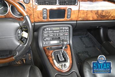 2005 Jaguar XKR SUPERCHARGED CONVERTIBLE 76K LOW MILES FRESH TRADE   - Photo 35 - Stafford, TX 77477