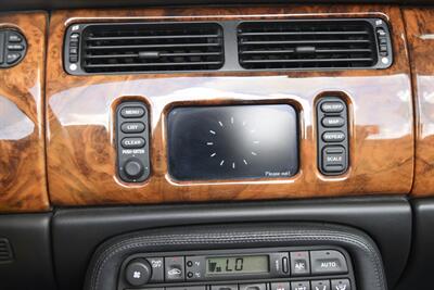2005 Jaguar XKR SUPERCHARGED CONVERTIBLE 76K LOW MILES FRESH TRADE   - Photo 33 - Stafford, TX 77477
