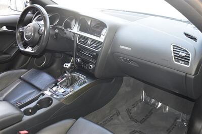 2013 Audi S5 3.0T QUATTRO PRESTIGE 6SPD MANUAL FRESH TRADE IN   - Photo 25 - Stafford, TX 77477