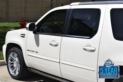 2013 Cadillac Escalade ESV PREMIUM   - Photo 17 - Stafford, TX 77477