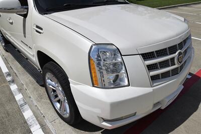 2013 Cadillac Escalade ESV PREMIUM   - Photo 11 - Stafford, TX 77477