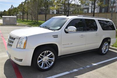 2013 Cadillac Escalade ESV PREMIUM   - Photo 5 - Stafford, TX 77477