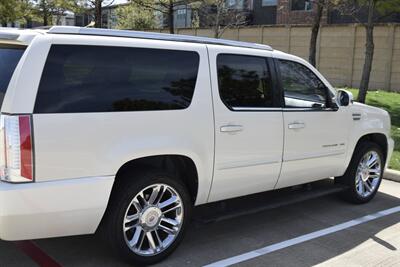2013 Cadillac Escalade ESV PREMIUM   - Photo 16 - Stafford, TX 77477