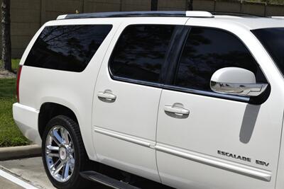 2013 Cadillac Escalade ESV PREMIUM   - Photo 8 - Stafford, TX 77477