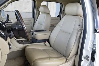 2013 Cadillac Escalade ESV PREMIUM   - Photo 32 - Stafford, TX 77477