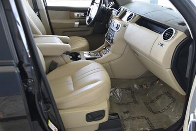 2016 Land Rover LR4 HSE LUX NAV BK/CAM HTD STS ROOF FRESH TRADE   - Photo 31 - Stafford, TX 77477