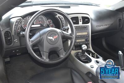 2005 Chevrolet Corvette CONVERTIBLE 6SPD MANUAL 31K ORIG MILES IMMACULATE   - Photo 23 - Stafford, TX 77477