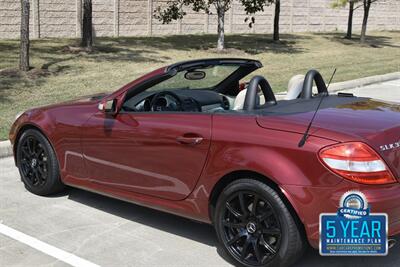 2005 Mercedes-Benz SLK 350 ROADSTER 55K LOW MILES GARAGED NEW TRADE   - Photo 19 - Stafford, TX 77477