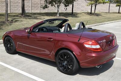 2005 Mercedes-Benz SLK 350 ROADSTER 55K LOW MILES GARAGED NEW TRADE   - Photo 17 - Stafford, TX 77477