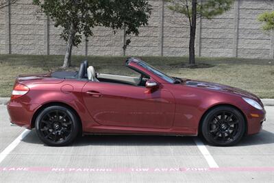 2005 Mercedes-Benz SLK 350 ROADSTER 55K LOW MILES GARAGED NEW TRADE   - Photo 15 - Stafford, TX 77477