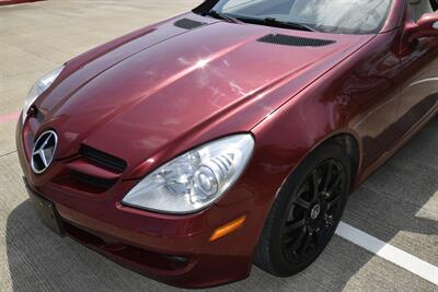 2005 Mercedes-Benz SLK 350 ROADSTER 55K LOW MILES GARAGED NEW TRADE   - Photo 12 - Stafford, TX 77477