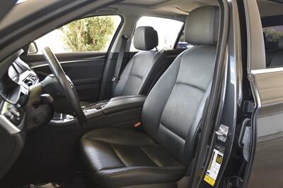 2012 BMW 528i PREM PKG P/SENSOR ROOF HTD STS HWY MILES NICE   - Photo 32 - Stafford, TX 77477