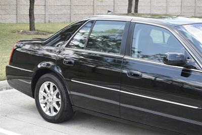 2011 Cadillac DTS LUXURY COLLECTION 66K LOW MILES LTHR ROOF HTD SEAT   - Photo 8 - Stafford, TX 77477