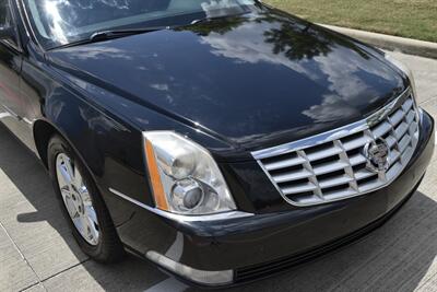 2011 Cadillac DTS LUXURY COLLECTION 66K LOW MILES LTHR ROOF HTD SEAT   - Photo 11 - Stafford, TX 77477