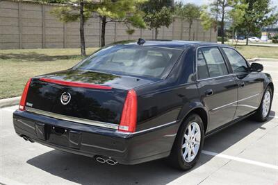 2011 Cadillac DTS LUXURY COLLECTION 66K LOW MILES LTHR ROOF HTD SEAT   - Photo 15 - Stafford, TX 77477