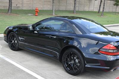 2012 Mercedes-Benz SL 550 TOP LOADED 66K LOW MILES NEW TRADE IN NICE   - Photo 16 - Stafford, TX 77477
