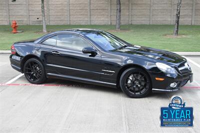 2012 Mercedes-Benz SL 550 TOP LOADED 66K LOW MILES NEW TRADE IN NICE   - Photo 2 - Stafford, TX 77477