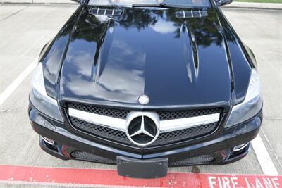 2012 Mercedes-Benz SL 550 TOP LOADED 66K LOW MILES NEW TRADE IN NICE   - Photo 13 - Stafford, TX 77477