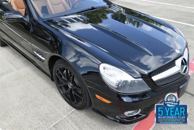 2012 Mercedes-Benz SL 550 TOP LOADED 66K LOW MILES NEW TRADE IN NICE   - Photo 12 - Stafford, TX 77477