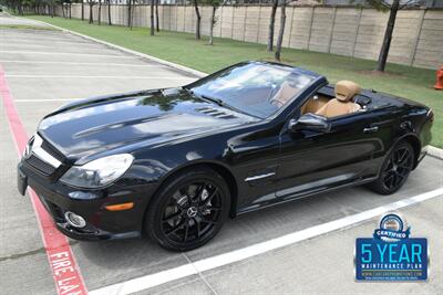 2012 Mercedes-Benz SL 550 TOP LOADED 66K LOW MILES NEW TRADE IN NICE   - Photo 6 - Stafford, TX 77477