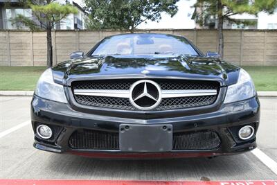 2012 Mercedes-Benz SL 550 TOP LOADED 66K LOW MILES NEW TRADE IN NICE   - Photo 4 - Stafford, TX 77477