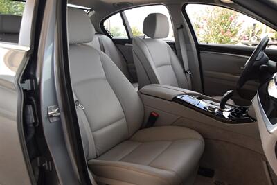 2011 BMW 535i PREM PKG NAV BK/CAM 50K MILES NEW TRADE IN   - Photo 32 - Stafford, TX 77477