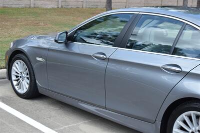 2011 BMW 535i PREM PKG NAV BK/CAM 50K MILES NEW TRADE IN   - Photo 17 - Stafford, TX 77477