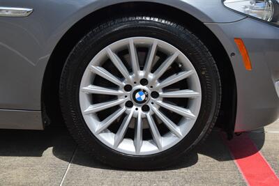 2011 BMW 535i PREM PKG NAV BK/CAM 50K MILES NEW TRADE IN   - Photo 39 - Stafford, TX 77477