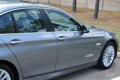 2011 BMW 535i PREM PKG NAV BK/CAM 50K MILES NEW TRADE IN   - Photo 18 - Stafford, TX 77477