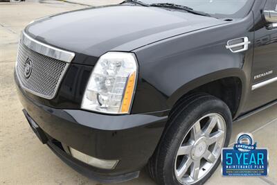 2011 Cadillac Escalade PREMIUM EDI NAV BK/CAM PWR R/BOARDS HWY MILES   - Photo 10 - Stafford, TX 77477