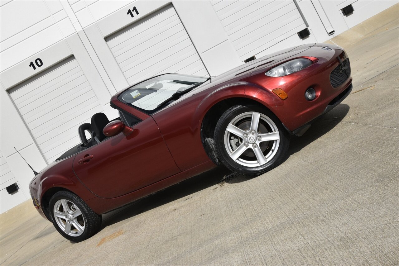 2007 Mazda MX-5 Miata Sport photo 3