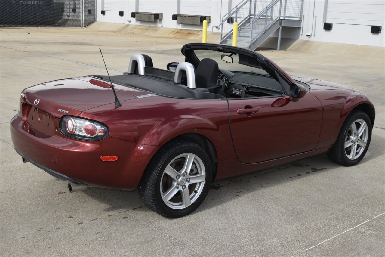 2007 Mazda MX-5 Miata Sport photo 12