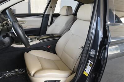 2011 BMW 550i PREM/SPORTS PKG NAV HTD STS FRESH TRADE IN   - Photo 31 - Stafford, TX 77477