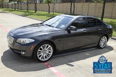 2011 BMW 550i PREM/SPORTS PKG NAV HTD STS FRESH TRADE IN   - Photo 4 - Stafford, TX 77477