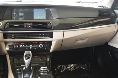 2011 BMW 550i PREM/SPORTS PKG NAV HTD STS FRESH TRADE IN   - Photo 24 - Stafford, TX 77477