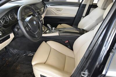 2011 BMW 550i PREM/SPORTS PKG NAV HTD STS FRESH TRADE IN   - Photo 29 - Stafford, TX 77477