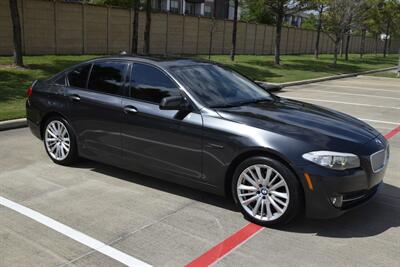 2011 BMW 550i PREM/SPORTS PKG NAV HTD STS FRESH TRADE IN   - Photo 3 - Stafford, TX 77477