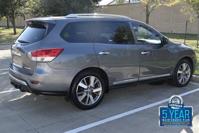 2015 Nissan Pathfinder PLATINUM EDI LTHR NAV BK/CAM ROOF HTD SEAT 3rd ROW   - Photo 16 - Stafford, TX 77477