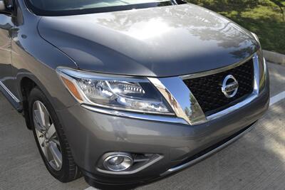 2015 Nissan Pathfinder PLATINUM EDI LTHR NAV BK/CAM ROOF HTD SEAT 3rd ROW   - Photo 10 - Stafford, TX 77477