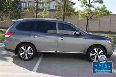 2015 Nissan Pathfinder PLATINUM EDI LTHR NAV BK/CAM ROOF HTD SEAT 3rd ROW   - Photo 13 - Stafford, TX 77477