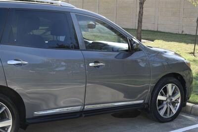 2015 Nissan Pathfinder PLATINUM EDI LTHR NAV BK/CAM ROOF HTD SEAT 3rd ROW   - Photo 20 - Stafford, TX 77477