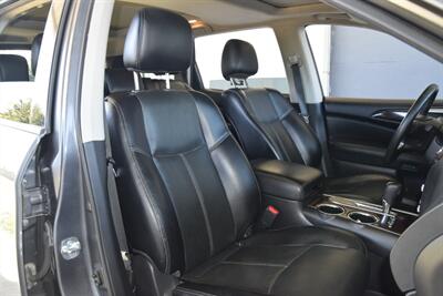 2015 Nissan Pathfinder PLATINUM EDI LTHR NAV BK/CAM ROOF HTD SEAT 3rd ROW   - Photo 35 - Stafford, TX 77477