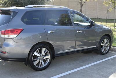 2015 Nissan Pathfinder PLATINUM EDI LTHR NAV BK/CAM ROOF HTD SEAT 3rd ROW   - Photo 18 - Stafford, TX 77477