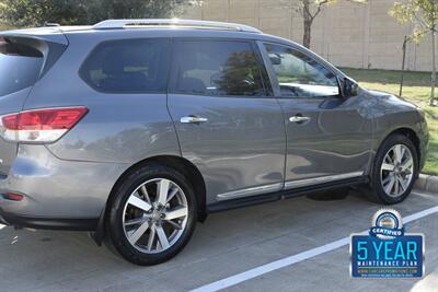 2015 Nissan Pathfinder PLATINUM EDI LTHR NAV BK/CAM ROOF HTD SEAT 3rd ROW   - Photo 18 - Stafford, TX 77477