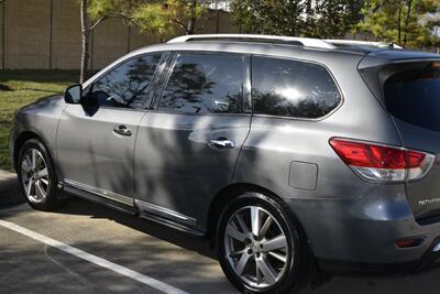 2015 Nissan Pathfinder PLATINUM EDI LTHR NAV BK/CAM ROOF HTD SEAT 3rd ROW   - Photo 17 - Stafford, TX 77477