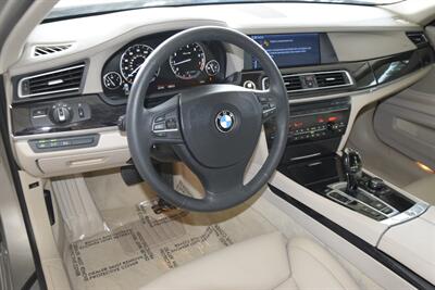 2011 BMW 750Li TOP LOADED $101K MSRP REAR DVD PKG NICE   - Photo 30 - Stafford, TX 77477